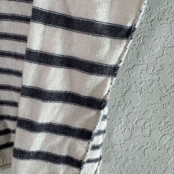 Madewell Turtleneck Sweater in Gray and White Stripes - Picture 7 of 13